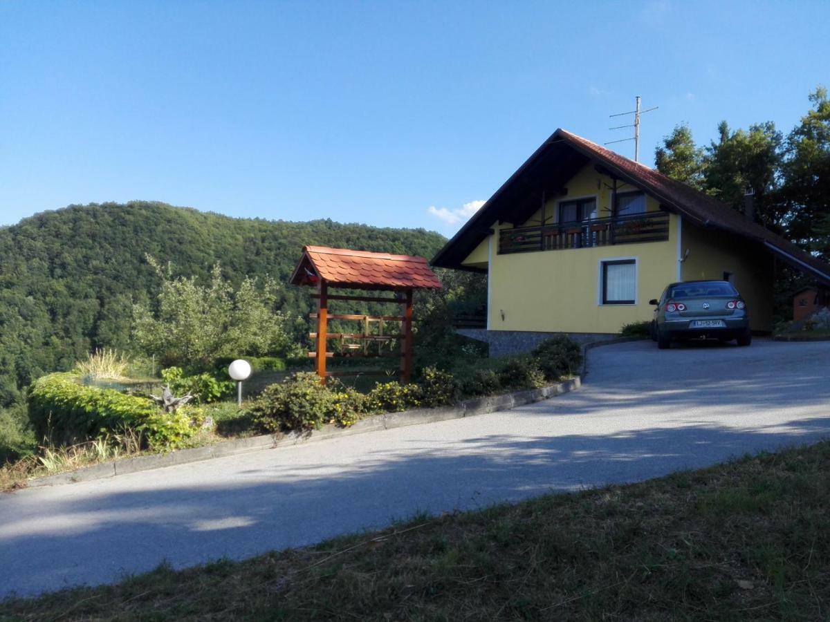 Getaway "At The Three Lights" Sevnica Exterior foto