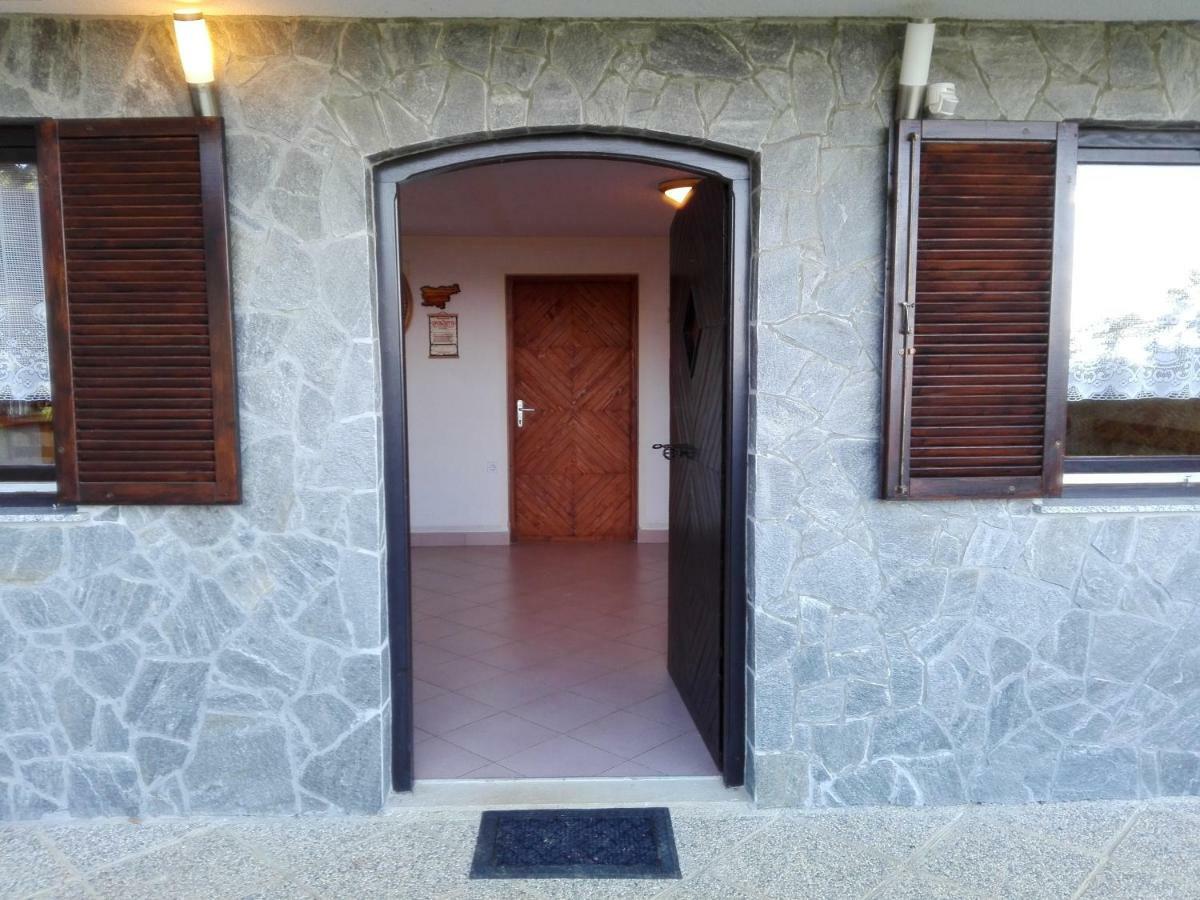 Getaway "At The Three Lights" Sevnica Exterior foto